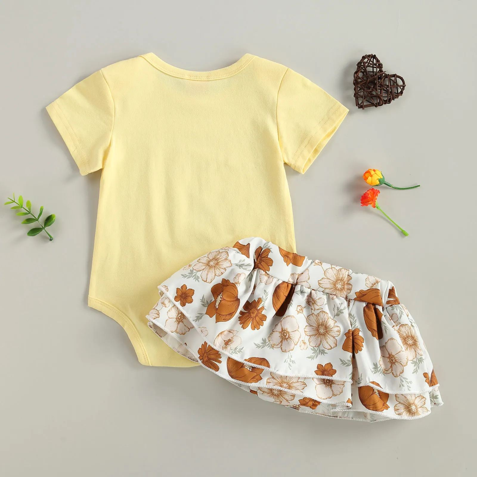 

Pudcoco 2021 Summer 3-24M Baby Girl 2Pcs Set YOU ARE MY SUNSHINE Sunflower Letter Print Short Sleeve Bodysuit+Floral Pantskirt
