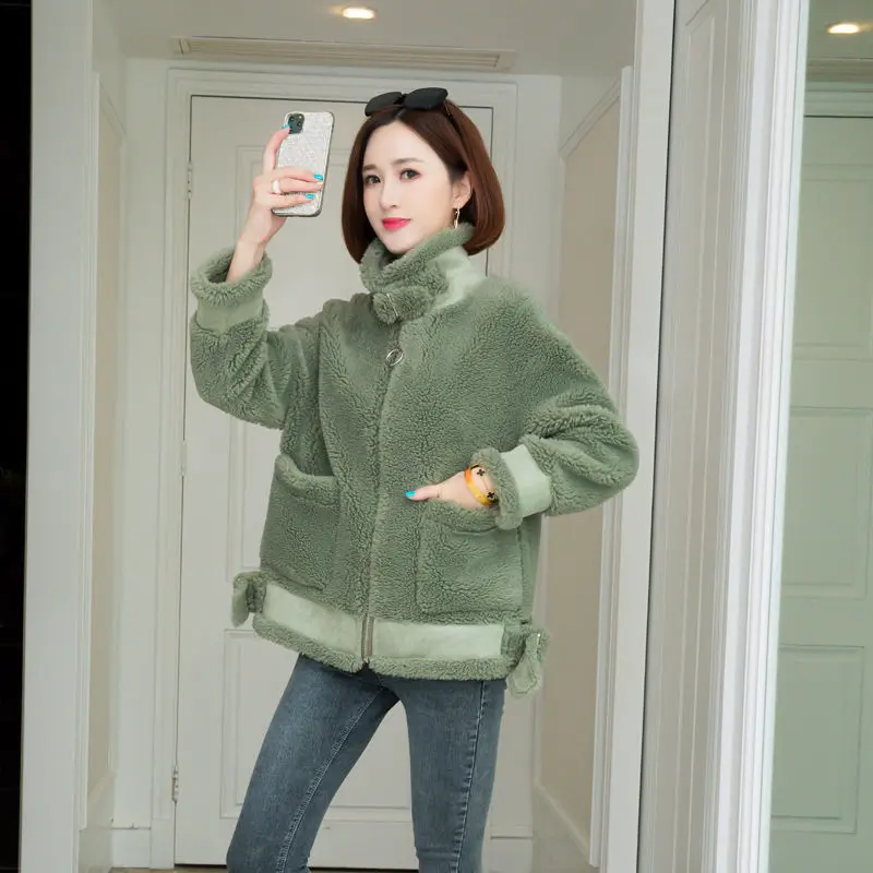 

Women 2020 Winter Casual Warm Outwears Female Real Lamb Fur Pocket Jackets Ladies Genuine Granular Sheep Shearing Loose Coat L03