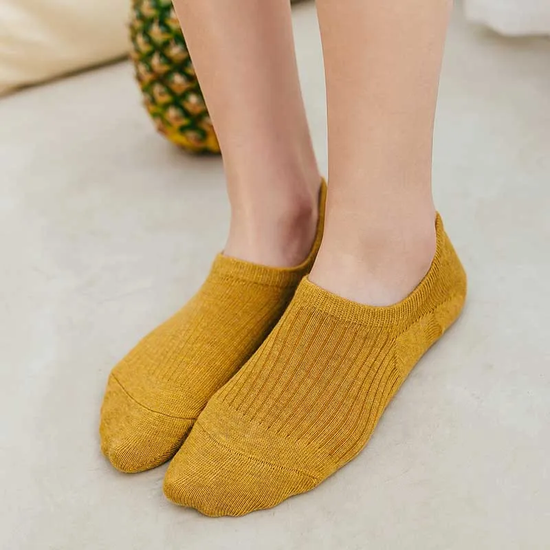 Минималистичные короткие носки в Вертикальную Полоску для отдыха удобные