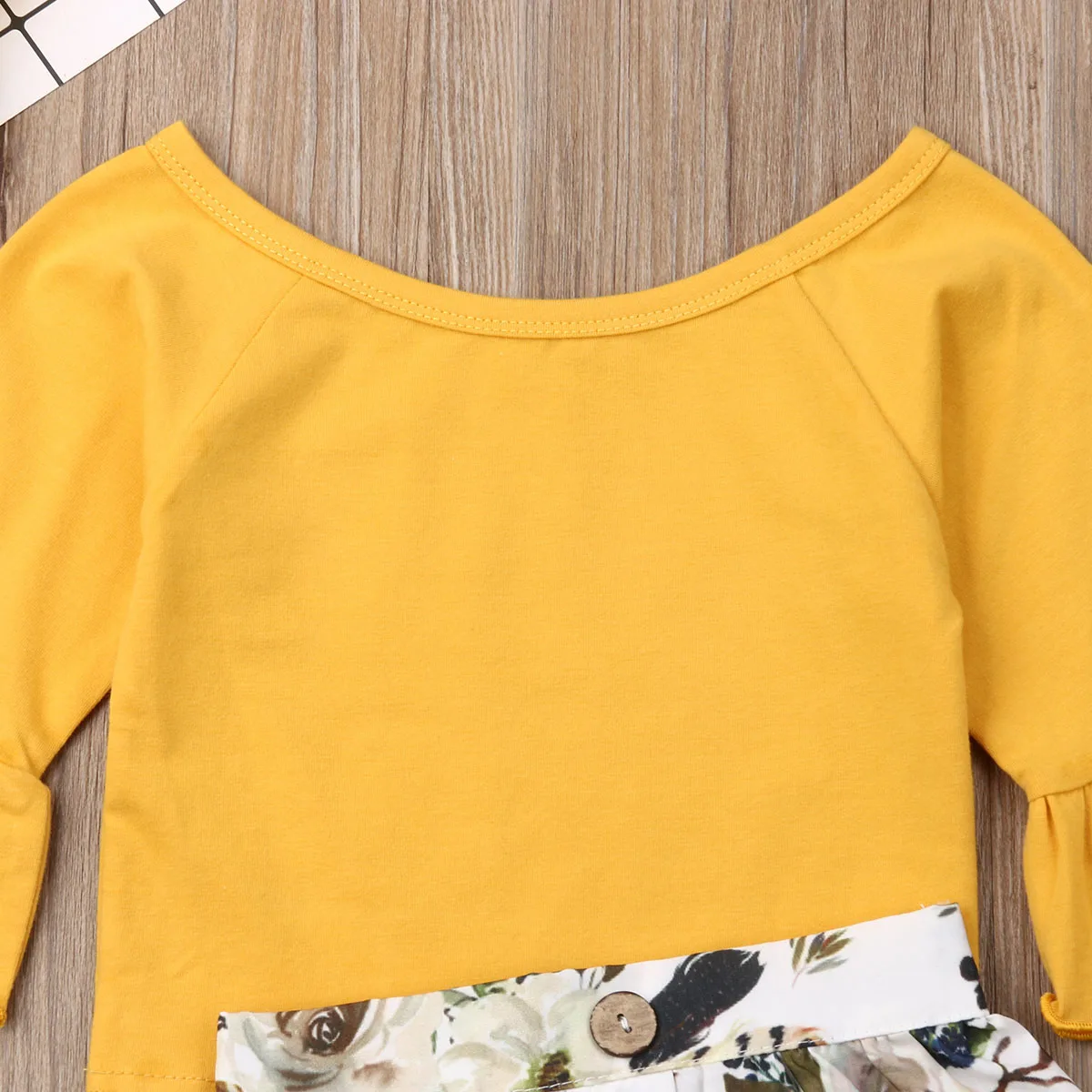 Комплекты одежды для новорожденных и маленьких девочек желтая футболка с