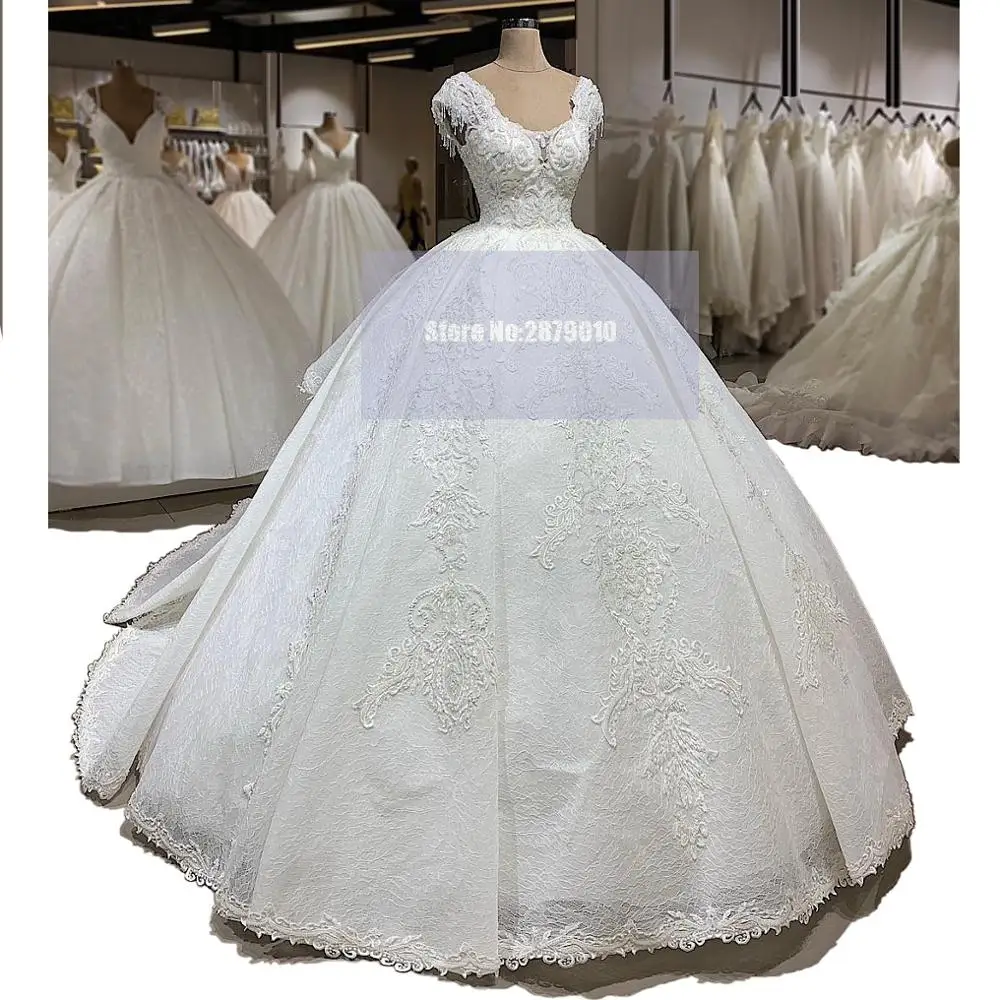 

Luxury O-Neck Tassel Sleeveless Wedding Dress Applique Beaded Lace Ball Gown Floor-Length Vintage Bridal Gowns Wedding Gowns