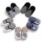 Классические ботинки для первых шашек для мальчиков и девочек, мягкая хлопковая повседневная спортивная обувь для первых шагов, обувь для детской кроватки 0-18 месяцев