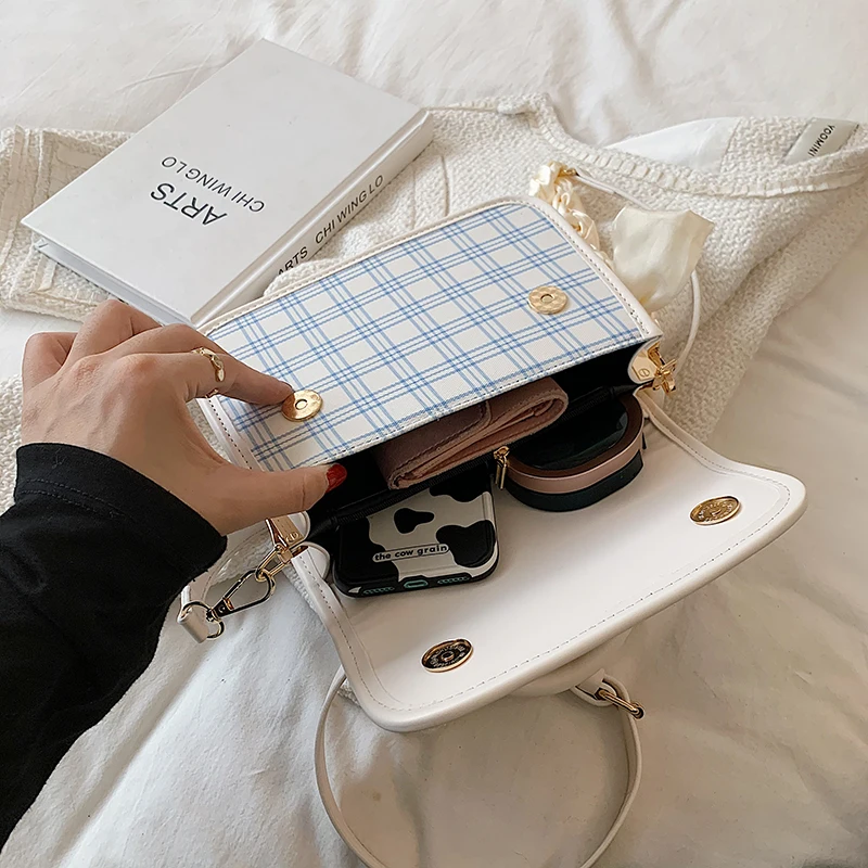 

2021 summer new messenger bag fashion shoulder bag lattice small handbag girl small bag mobile phone bag wallet