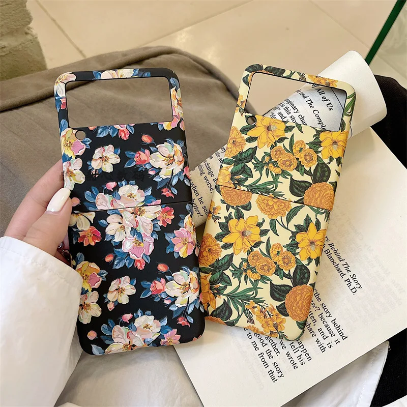 

Phone Case for Samsung Galaxy Z Flip 3 5G Hard PC Back Cover Shockproof Floral Flower Protective Shell