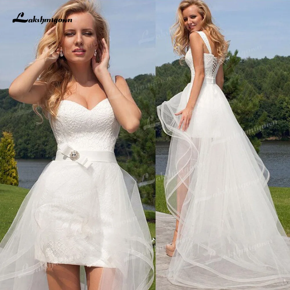 

Платье свадебное кружевное ТРАПЕЦИЕВИДНОЕ без рукавов, простой наряд из фатина со шнуровкой, со шлейфом-кисточкой, с поясом, в богемном стил...