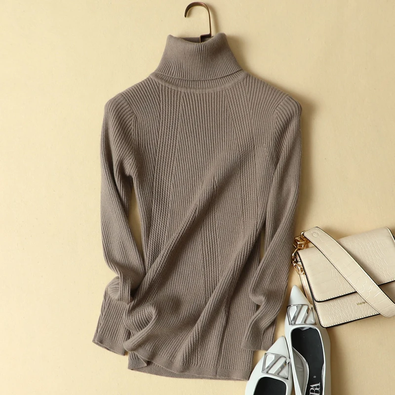 Свитер женский трикотажный Осень-зима 2021 | Женская одежда