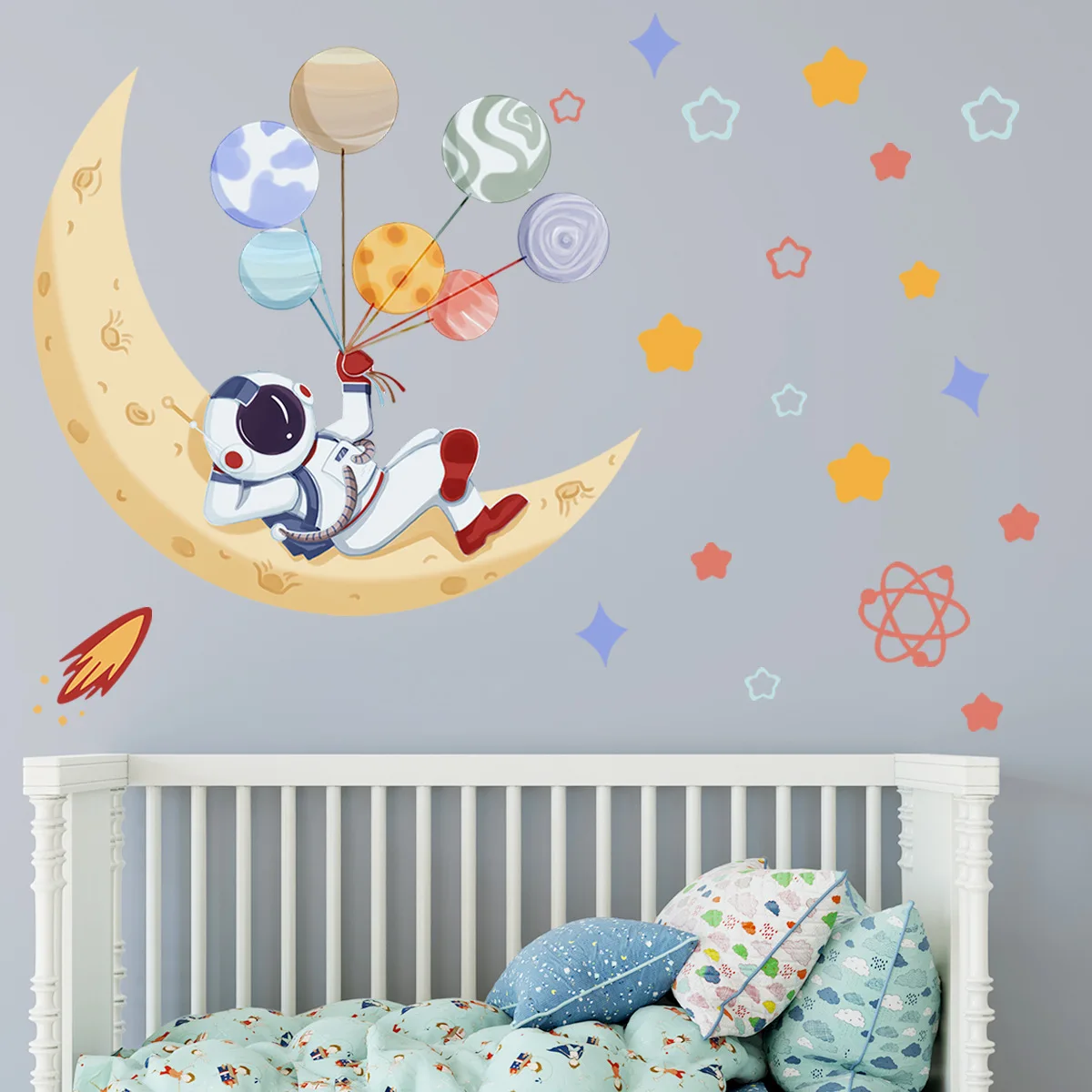 

Cartoon Balloon Wall Stickers Astronauts Sleeping on The Moon for Kids Baby Rooms Decor Mural Art Decals Home Decor Wallpaper