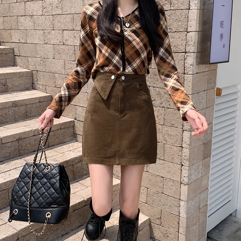 

Женская юбка с завышенной талией, коричневая трапециевидная треугольная Короткая юбка для девочек, универсальные осенние повседневные юбк...