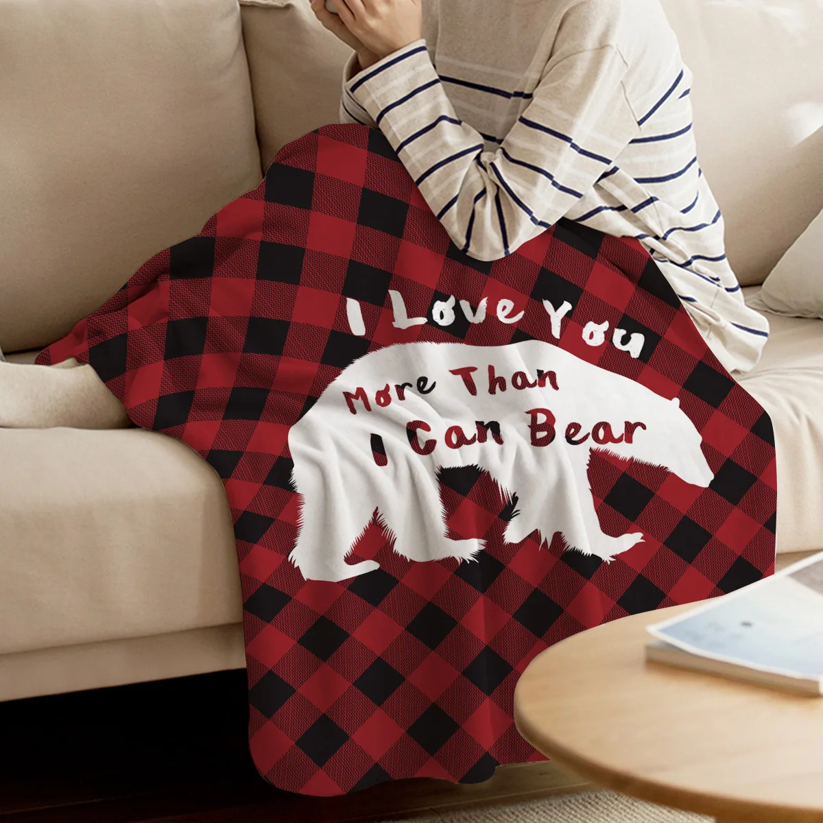 

Плюшевое одеяло с надписью «I Love You» на День святого Валентина