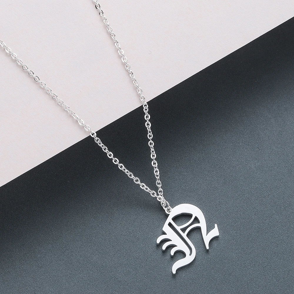 Ожерелье Chandler с подвесками в виде букв английского алфавита|Ожерелья подвеской| |