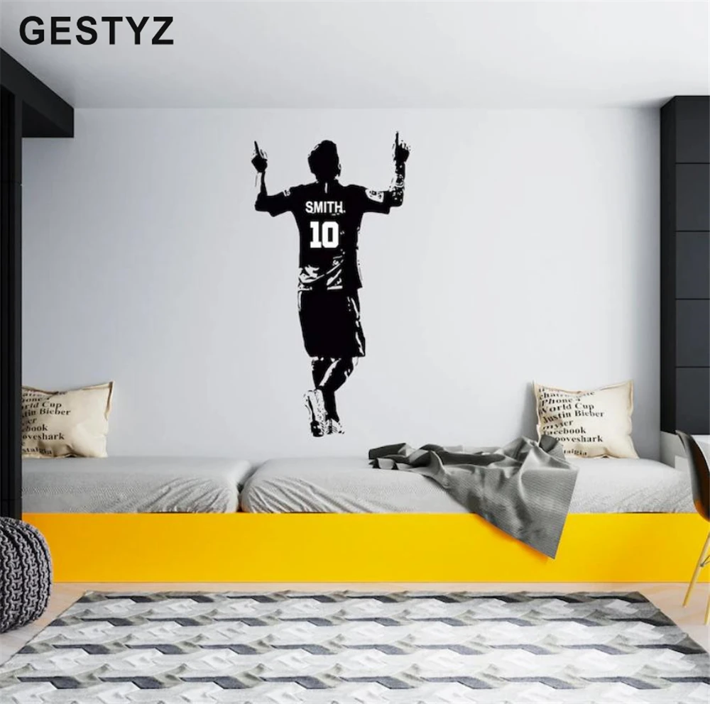 Виниловая наклейка на стену для игроков в футбол с именем | Дом и сад