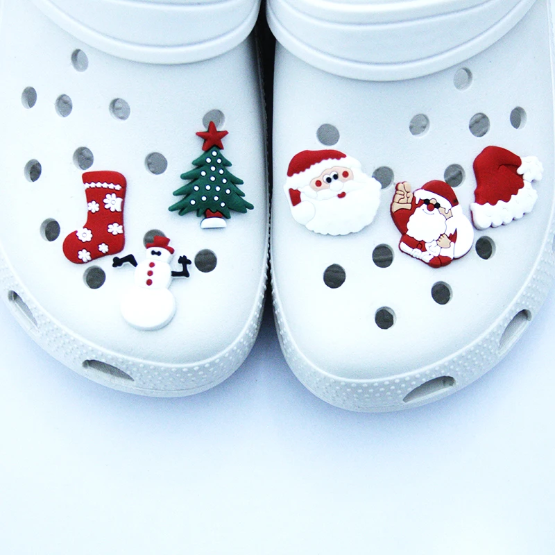 

1 Piece Of PVC Crocodile Charm JIBZ Decoration Santa Claus Shoe Accessories Clogs Shoes Charm Children's Gift