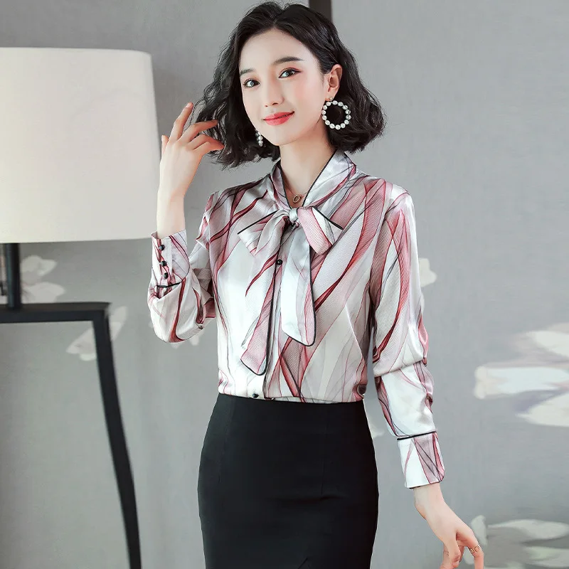 Модная шелковая рубашка с галстуком бабочкой Женская Осенняя коллекция 2019