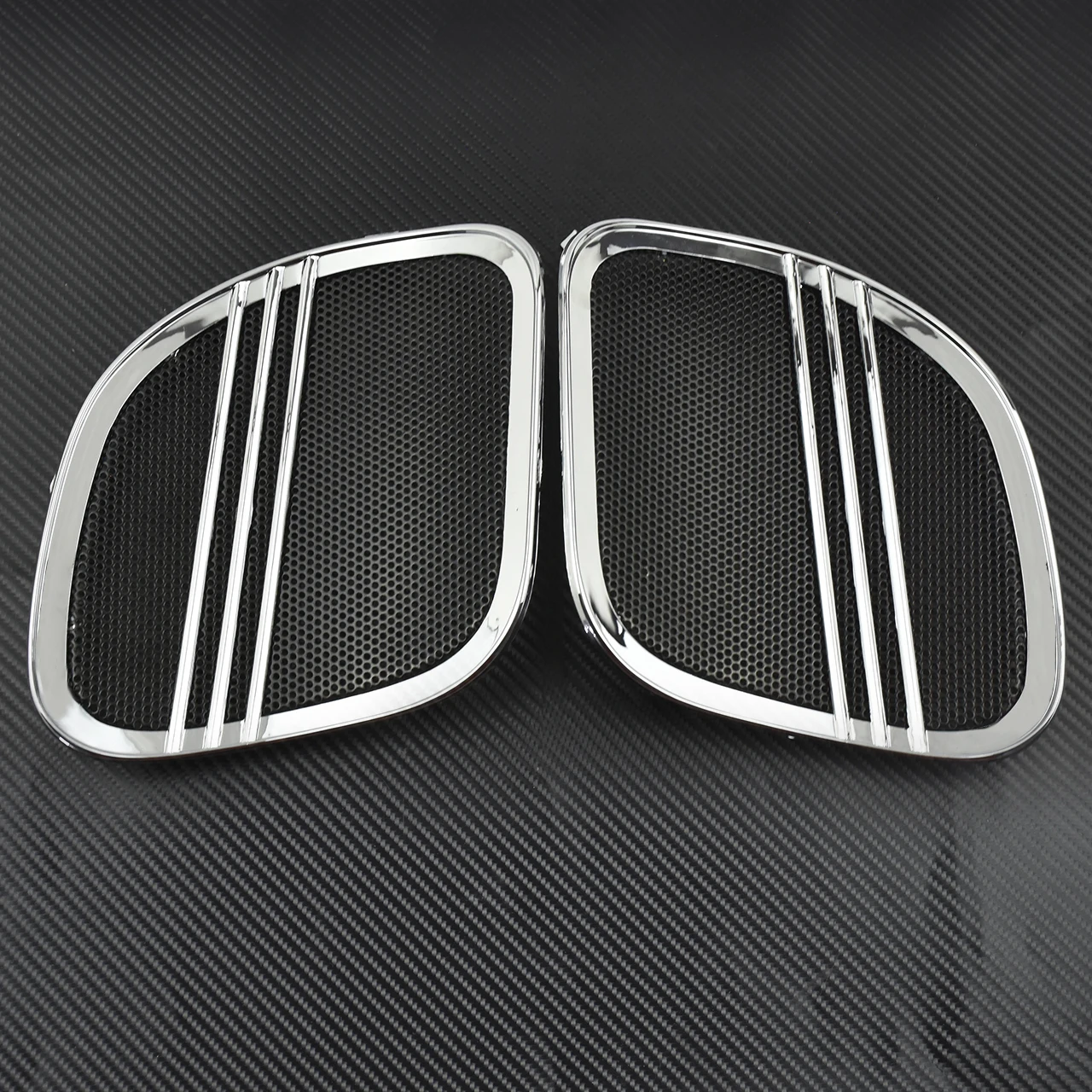 

Мотоциклетная черная хромированная трехлинейная решетка динамика, накладка, сетка для Harley Touring Road Glide FLTRX 2015-2025