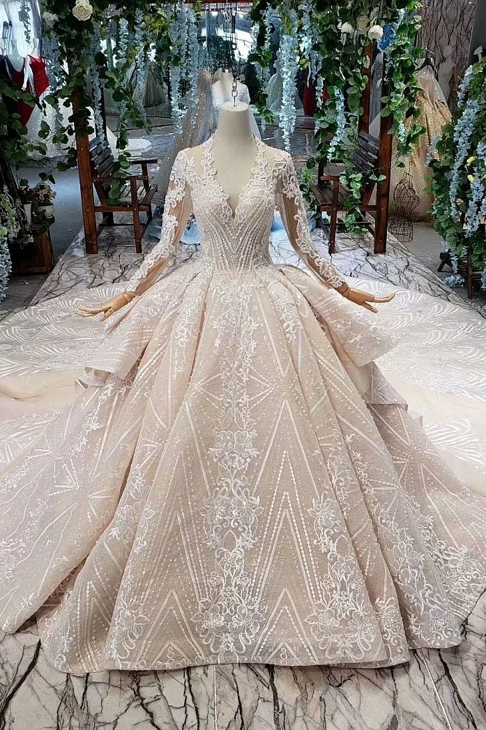 BacklakeGirls 2020 New Deep V Neck Organza Ball Gown Appliqued Beaded Sequins Muslim Wedding Dresses Long Sleeve Hollow Out Back |