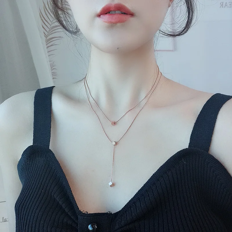 

Modern Jewelry Two Layer Square Beads Pendant Necklace Simply Deign Golden Color Hot Sale Snake Chain Necklace For Women Gifts