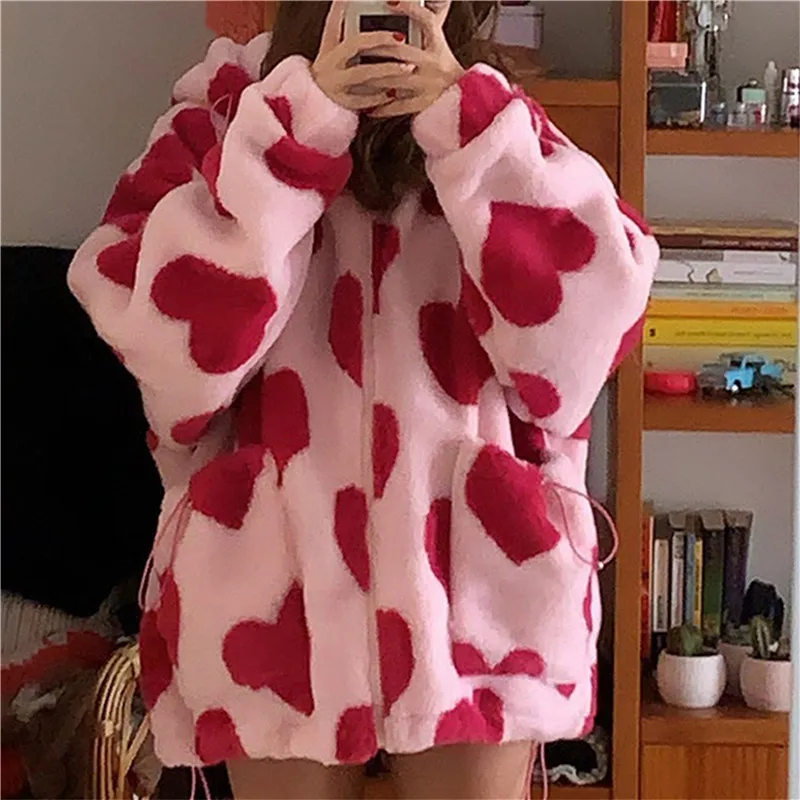 

Harajuku Heart Full Print Plush Jacket Women Winter 2021 Korean Sweet Long Sleeve Hooded Polyester Coat Thick Warm
