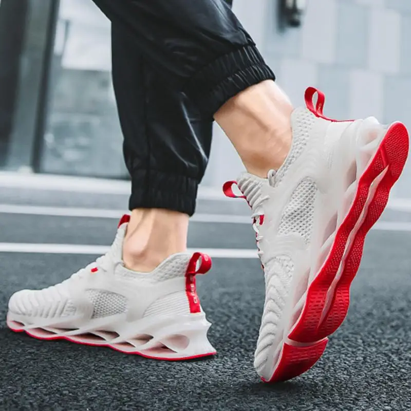 

Men's Sports Shoes Vulcanize Sneakers Breathable Blade Bottom Mesh No-slip Male Lace Up Lightweight Tenis Mascuino Casual Shoes