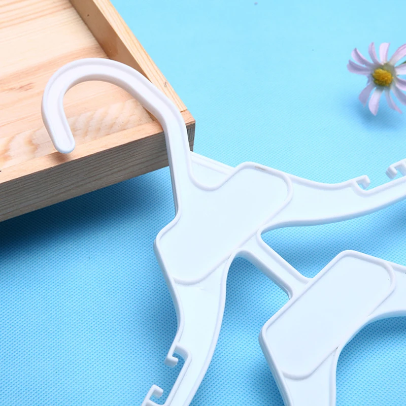 Вешалка для одежды младенцев штанов юбки рубашки пижамы одежда купания двойной