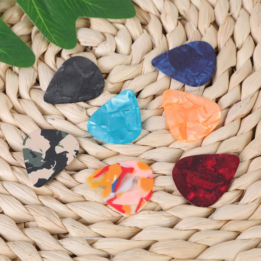 10pcs bunte akustische picks gitarre picks plektrum celluloid elektro glatte abs046mm 071mm 096mm gitarre pick zubehör free global shipping