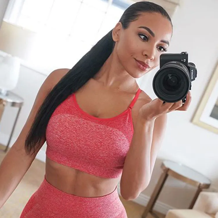 Спортивные бюстгальтеры с эффектом пуш-ап укороченные топы на бретелях женские