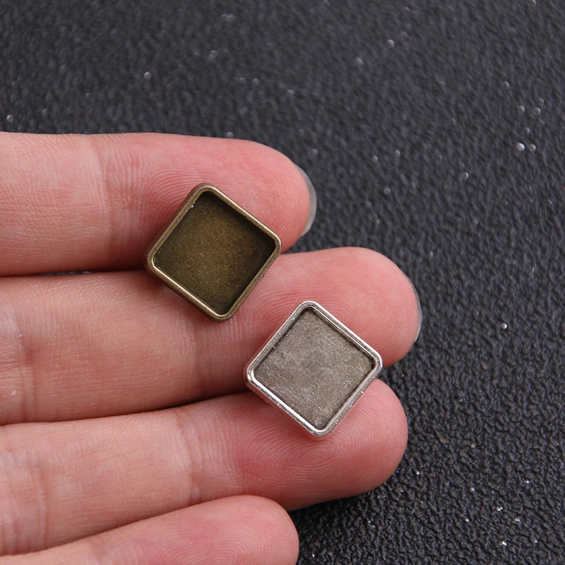 Бусины кожаные под старину/бронзу квадратные 10 мм шт. | Украшения и аксессуары