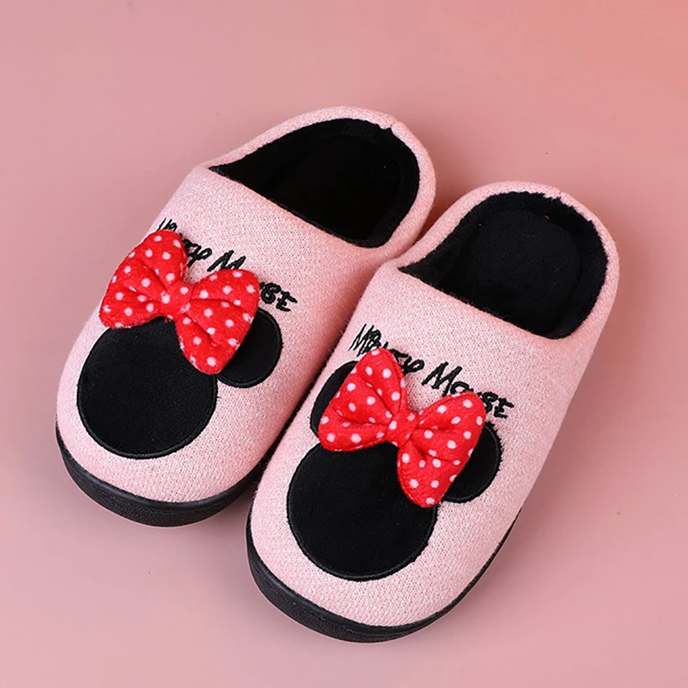 

Домашние хлопковые тапочки для девочек с мультяшными героями Диснея, Симпатичные домашние тапочки с принтом Минни Маус, мягкие Нескользящи...