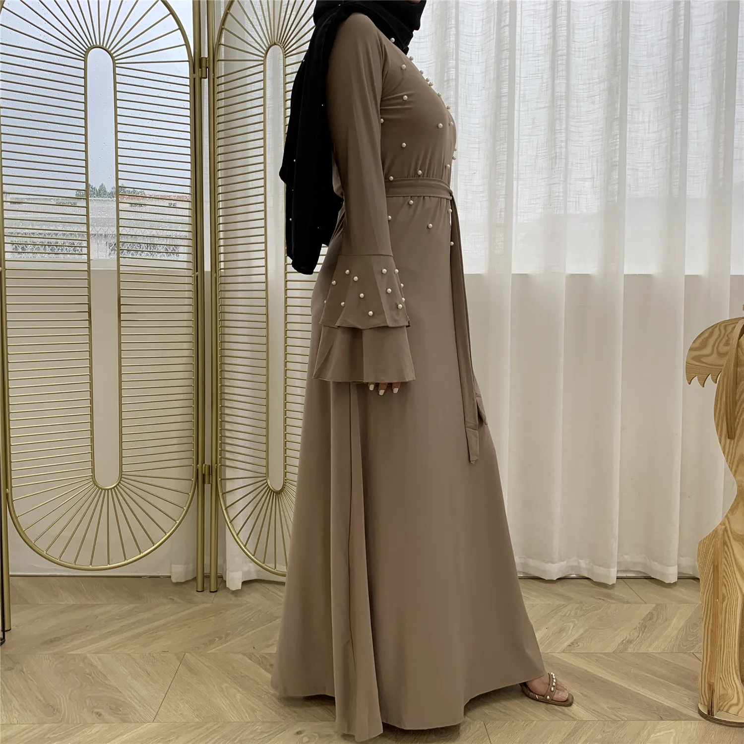Women Islamic Clothing Flared Sleeves Beads Muslim Women'S Clothing 2021 Women'S Chandals Vêtements Femmes Musulmanes Cm129