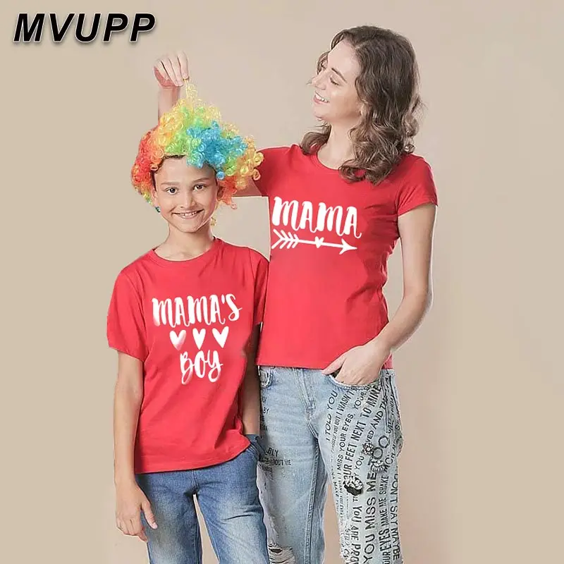 Детская одежда футболка модные подходящие Семейные наряды дети мама и ребенок