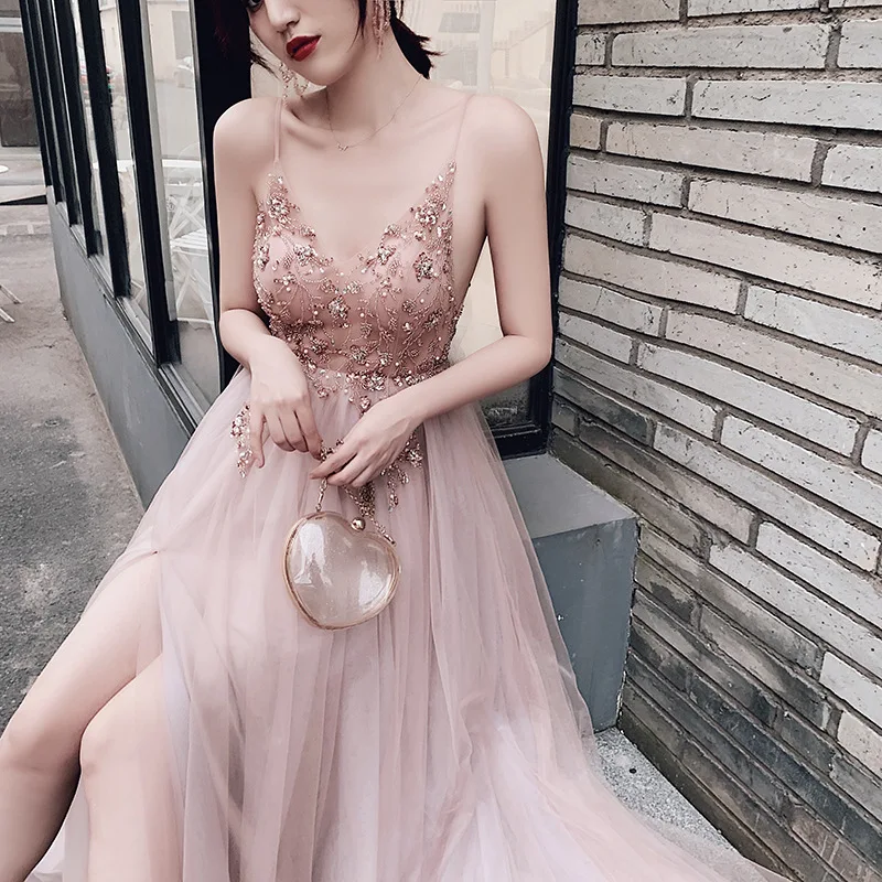 Женское вечернее платье на бретельках с V-образным вырезом и блестками | Свадьбы