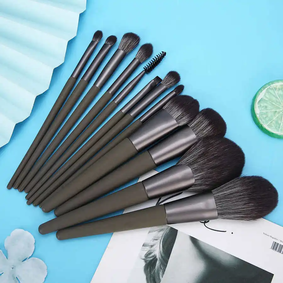 

12PCS Makeup Brushes Set Foundation Powder Concealers Eye shadows Blush Makeup Brushes Cosmetic Brushes Wooden Handle