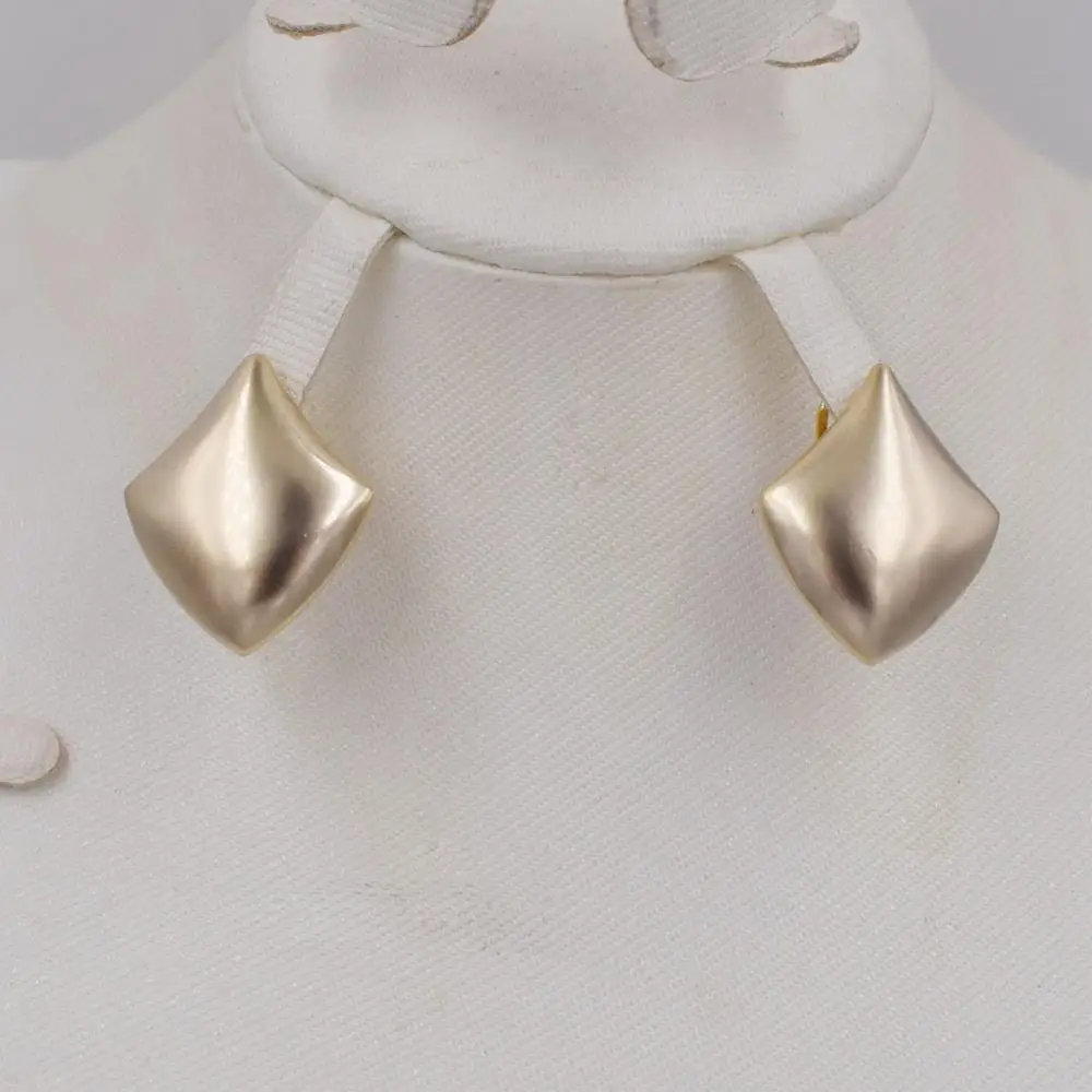 Комплект ювелирных украшений из бисера и | Украшения аксессуары