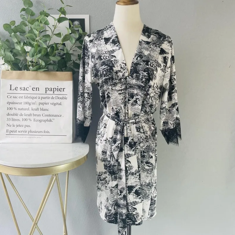 

Women Sleepwear Print Flower Satin Robe Kimono Gown Casual Bathrobe Nightgown Lace Patchwork Intimate Lingerie Home Clothes