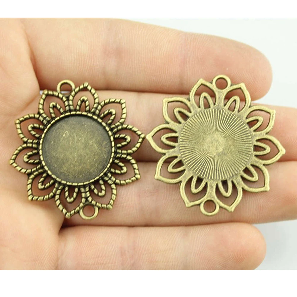 

WYSIWYG 4pcs 18mm Inner Size Vintage Antique Bronze Color Flower Shape Cameo Cabochon Base Setting Connector Jewelry