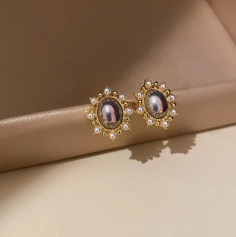 

2021 New Fashion Korean Geometric Lovely Temperament Stud Earrings Jewelry Sweet Contracted Pearl Modelling Women Earrings