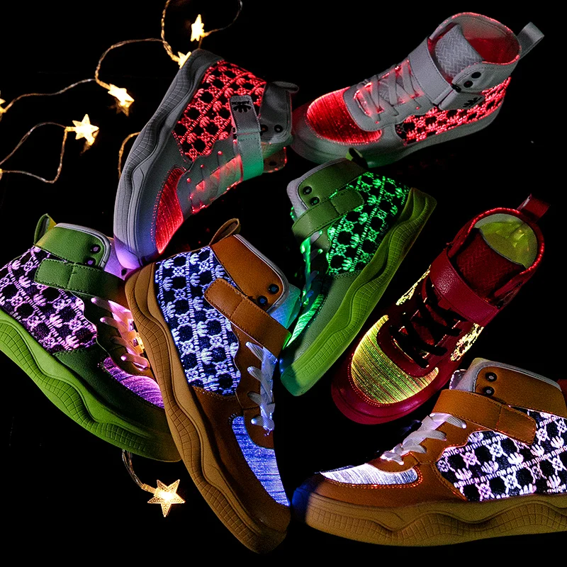 

2021 New Fiber Optic Shoes Big Boys Girls And Adult Usb Rechargeable Glowing Sneakers Party Shoes Cool Street Shoes