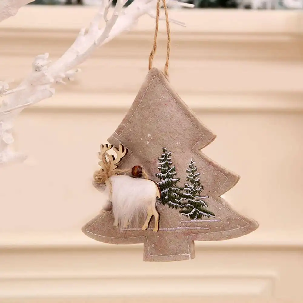

4PCS Christmas Ornaments Fabric Small Pendants Christmas Decorations Elk Pendants Holiday Landscaping Ornaments