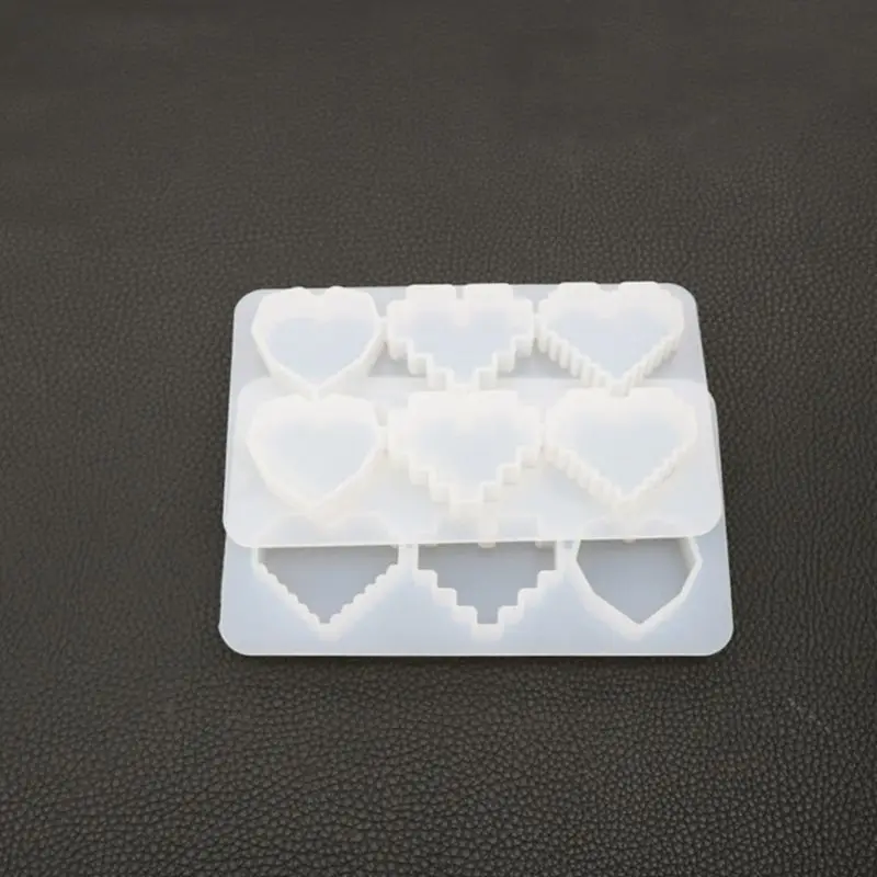 

Crystal Epoxy UV Resin Mold Pixel Love Heart Shape High Mirror DIY Handmade Pendant Silicone Molds C7AF