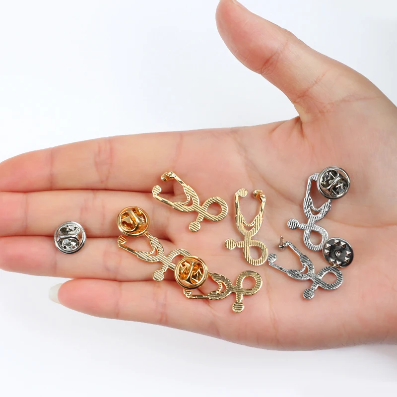

Nurse Pins Medical brooches for women Fashion Colorful Metal Stethoscope Enamel Jewelry Men Jackets Badges Accessories hijab Pin
