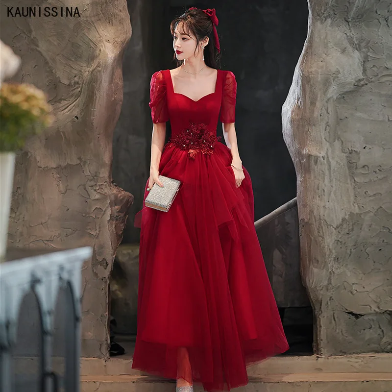 

Женское вечернее платье с квадратным вырезом, трапециевидной формы