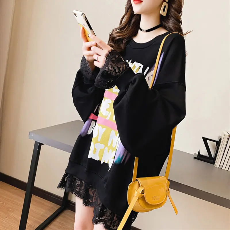 

Mid-length sweater women's lace stitching black autumn loose 200 kg jacket top