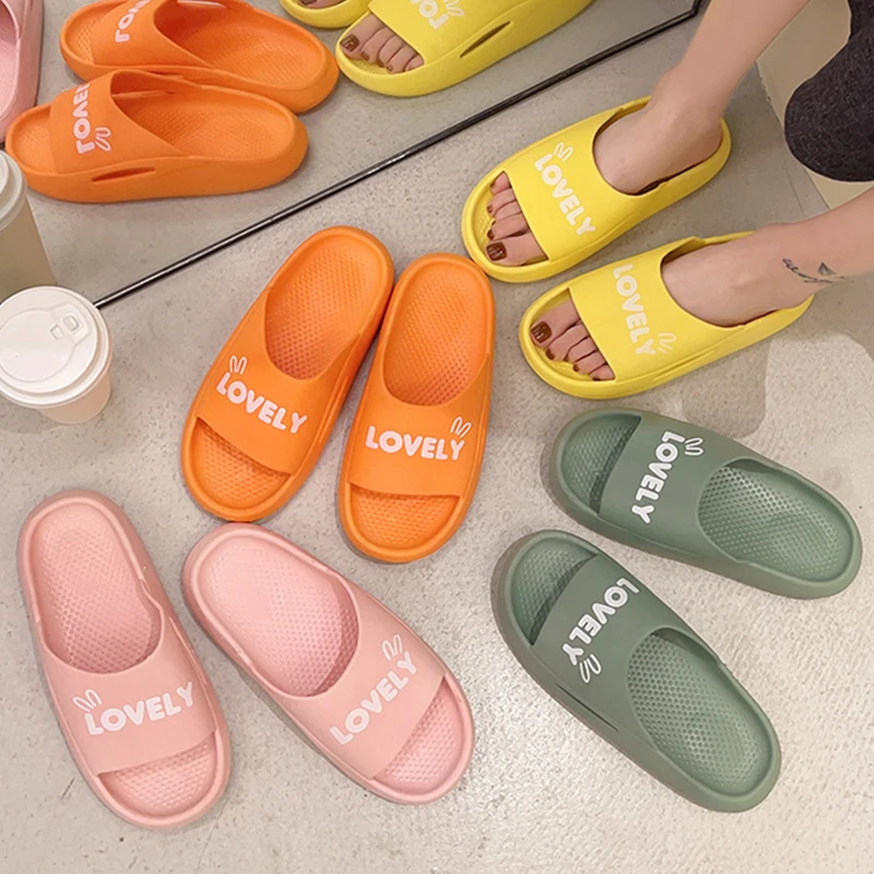 

2021 Couples Thick Sole Home Women Slippers Heel Ladies Platform Flat Shoes Non-slip Living Room Indoor Slides Women Slippers