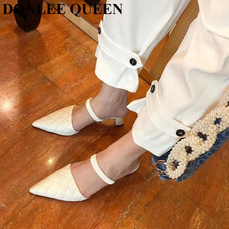 На тонком среднем каблуке декорированные бусинами Шлёпанцы для женщин Женские