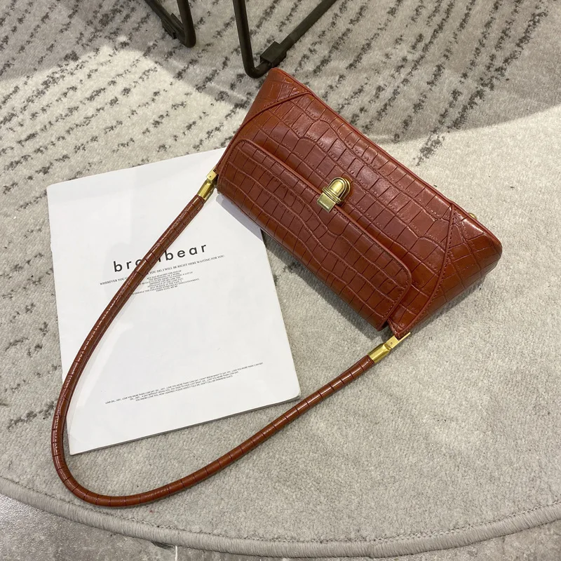 

Net red tide bag female 2020 new fashion crocodile pattern retro armpit bag simple wild shoulder bag