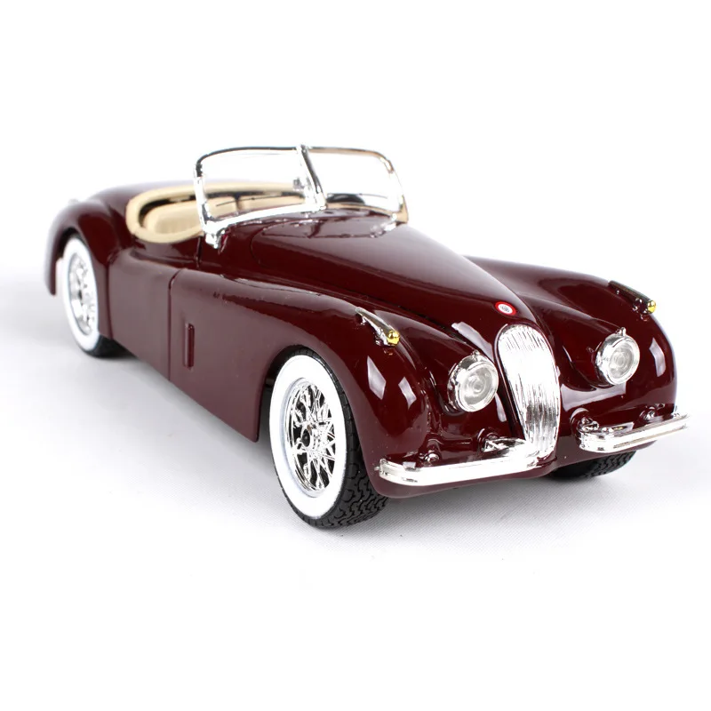 Bburago 1:24 Jaguar XK 120 Ретро имитационная модель для гонок брелок автомобильных ключей