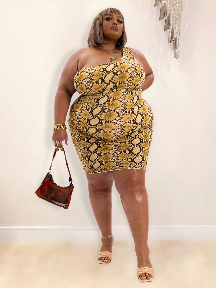 

2021 Explosion Summer Woman Dress Diagonal Collar Sleeveless Loose Above Knee Animal Print Sexy Nightclub Plus Size Hip Dress