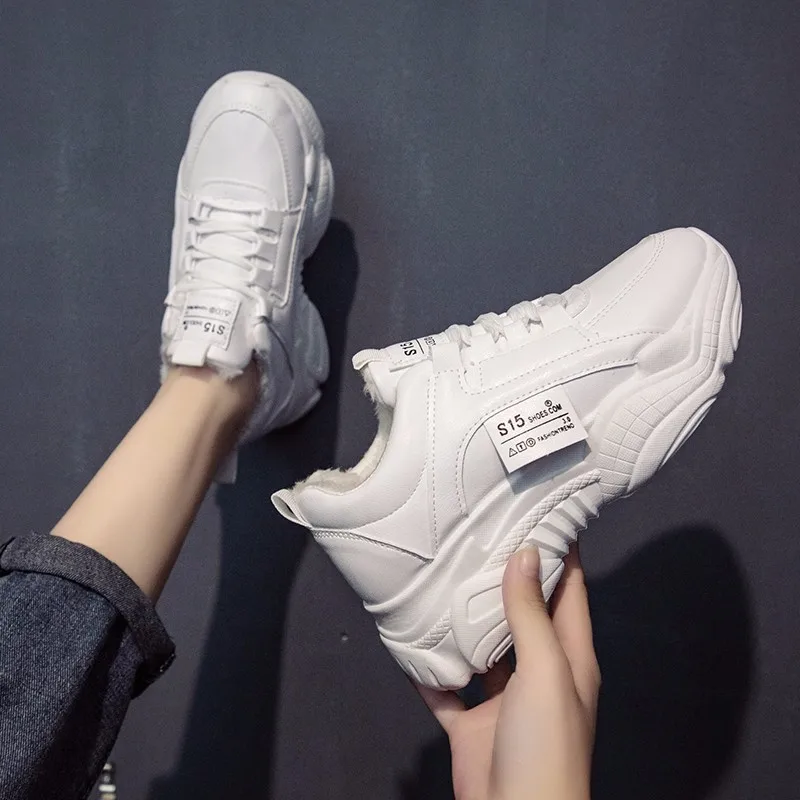 Новинка модные белые кроссовки Вулканизированная обувь для женщин сетчатые