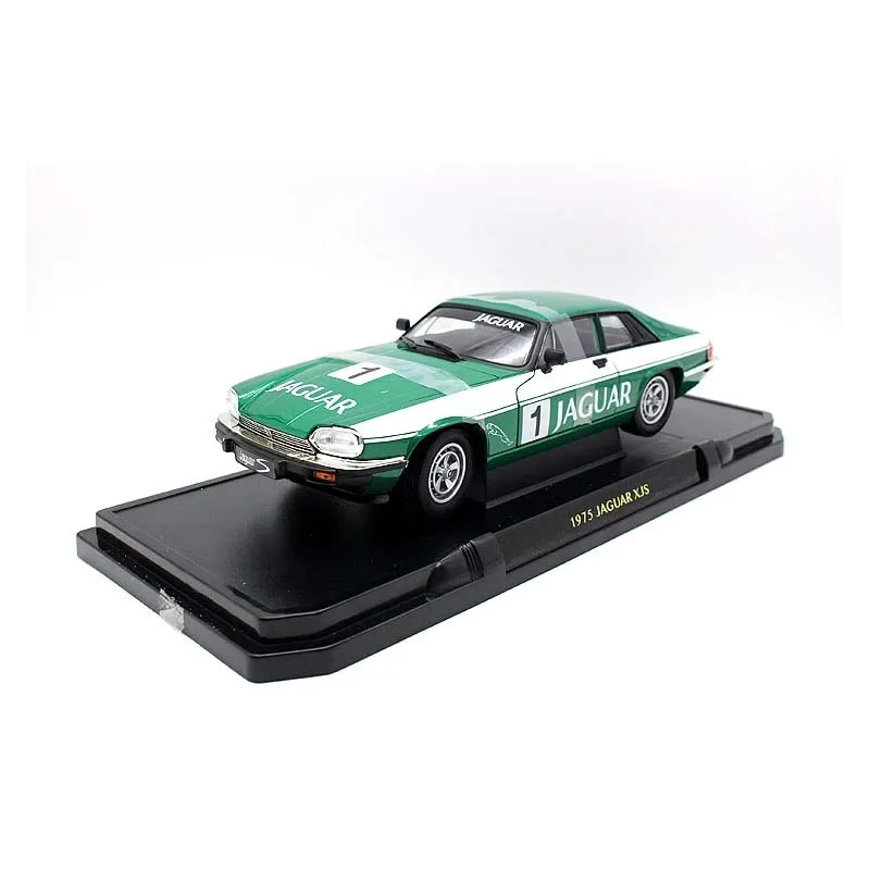 

1: 18 Jaguar limited edition collection alloy car model green metal die casting car model XJS 1975 gift ornaments