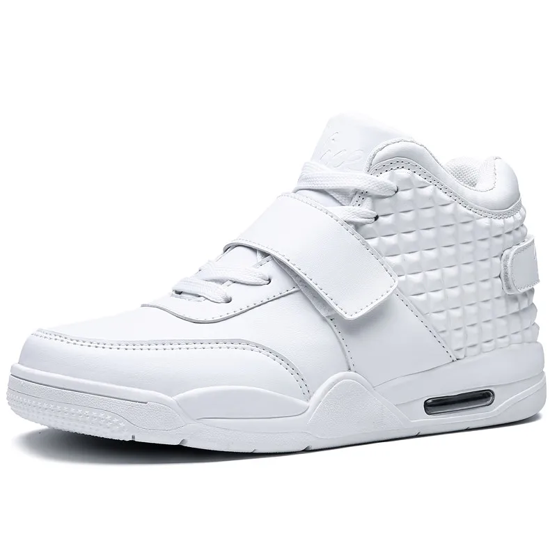 Пара воздушных амортизирующих баскетбольных туфель Jordans мужские классические