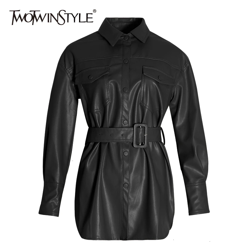 Женская куртка с отложным воротником TWOTWINSTYLE осенняя из искусственной кожи